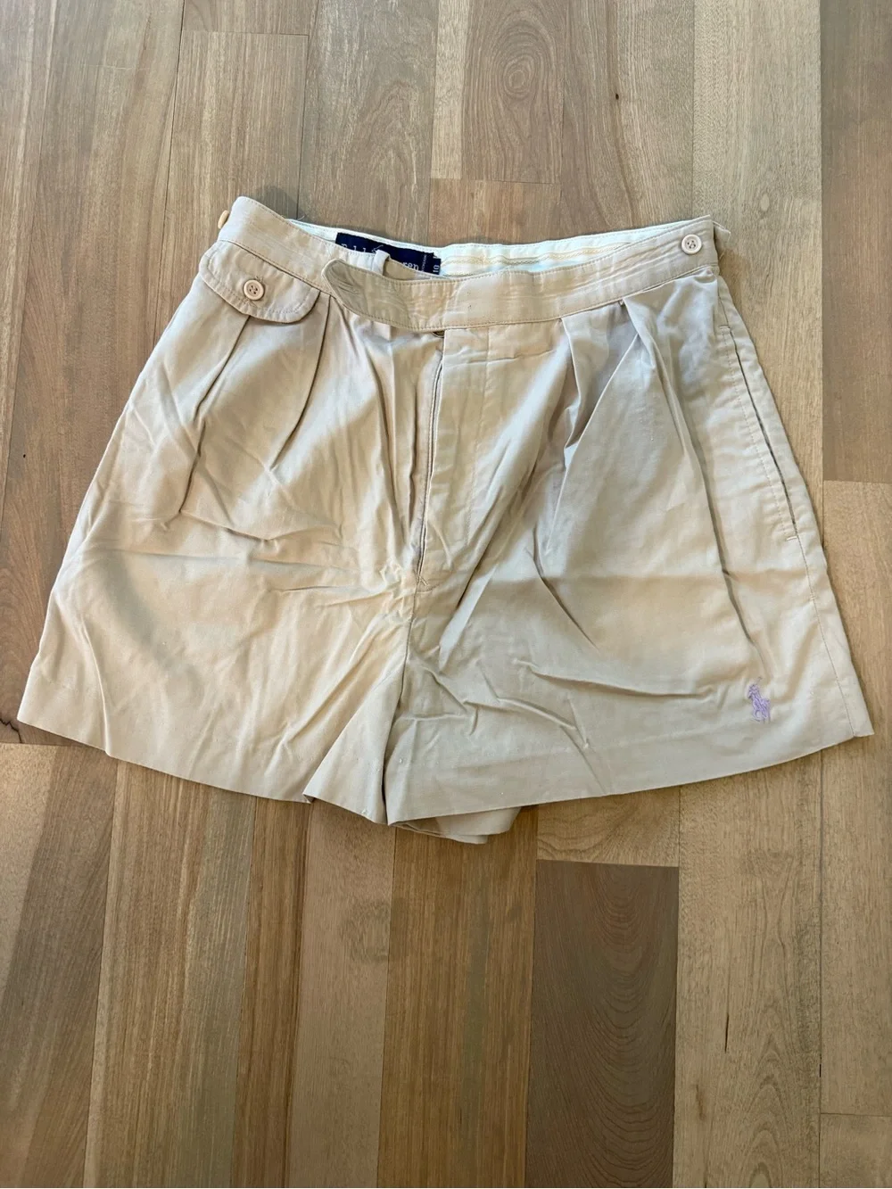 Ralph Lauren Beige Pleated Cotton Shorts with Polo Emblem 100% Cotton